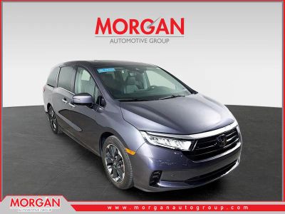 2024 Honda Odyssey Elite in Gray — front three-quarter view