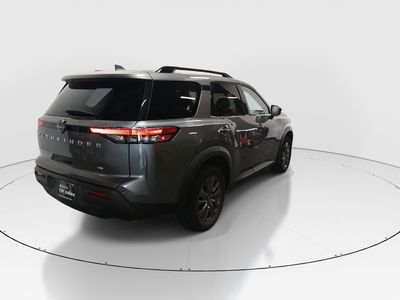 2024 Nissan Pathfinder — photo 7 view