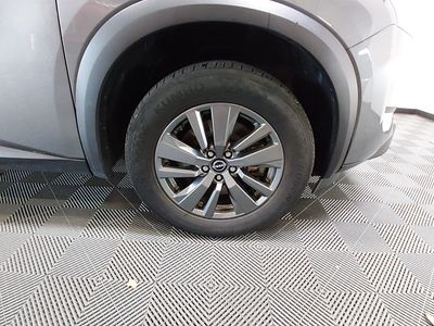 2024 Nissan Pathfinder — photo 10 view