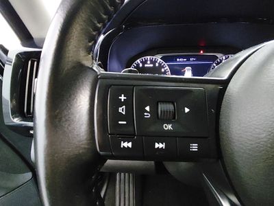 2024 Nissan Pathfinder — photo 12 view