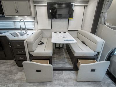 2026 Thor Motor Coach Magnitude Grand - Photo 15