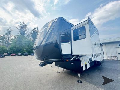 2026 Jayco Seismic - Photo 2