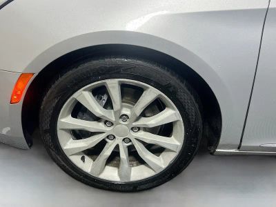 2017 Cadillac XTS — photo 11 view