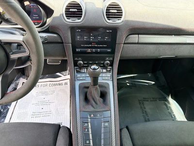 2024 Porsche 718 Spyder — photo 17 view
