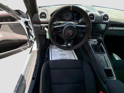 2024 Porsche 718 Spyder — photo 15 view