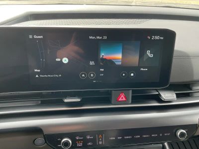 2026 Kia Carnival — photo 11 view