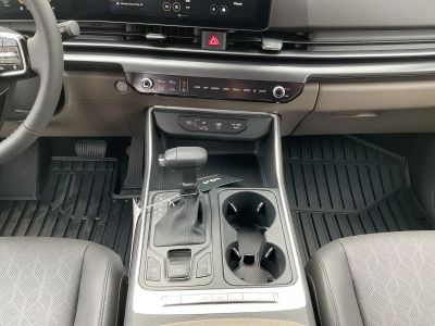 2026 Kia Carnival — photo 13 view