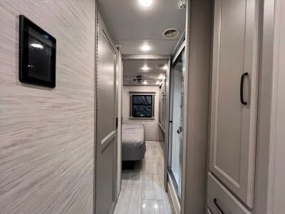 2026 Tiffin ALLEGRO BAY — photo 18 view
