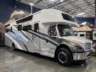2026 Tiffin ALLEGRO BAY — front three-quarter view