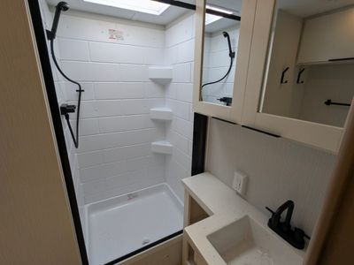 2026 Winnebago Thrive — photo 22 view
