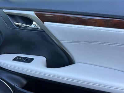 2016 Lexus RX 350 — photo 19 view