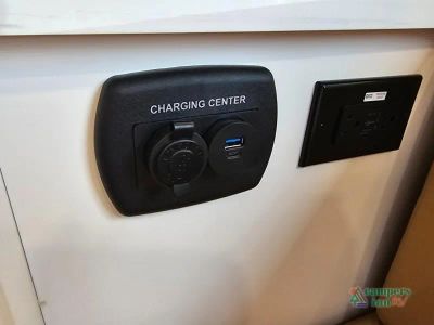 2026 Coachmen RV Beyond — photo 48 view