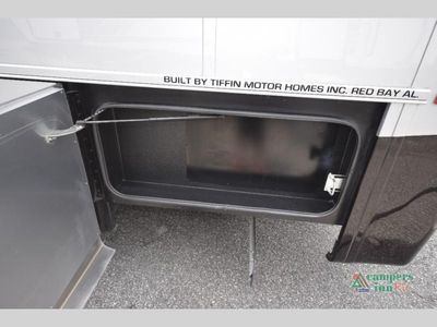 2026 Tiffin Motorhomes Allegro RED - Photo 17
