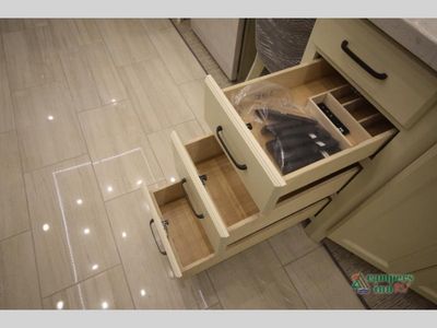 2026 Tiffin Motorhomes Allegro RED - Photo 37