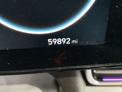 2024 Hyundai Elantra — photo 14 view