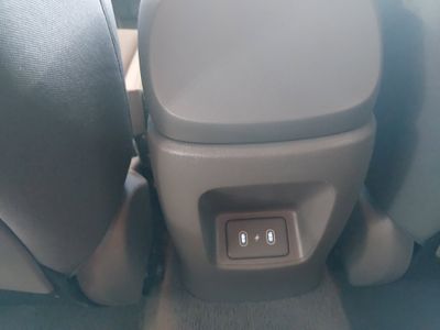 2024 Hyundai Elantra — photo 20 view