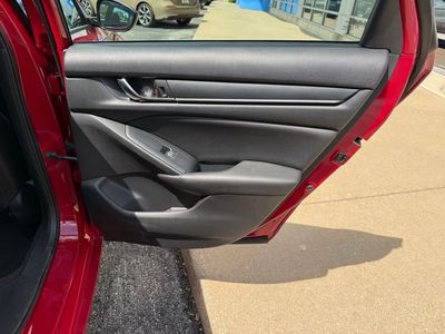 2020 Honda Accord - Photo 37