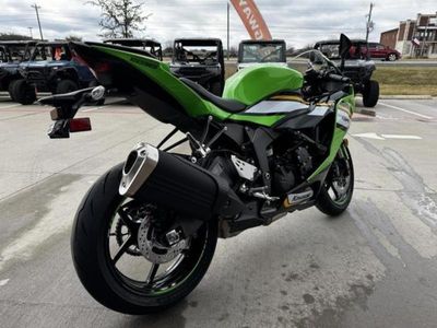 2025 Kawasaki Ninja ZX-6R - Photo 5