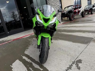 2025 Kawasaki Ninja ZX-6R - Photo 3