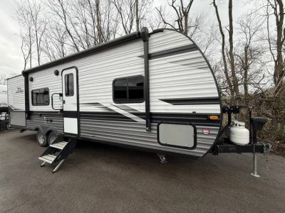 2023 Jayco JAY FLIGHT 274BH — front three-quarter view