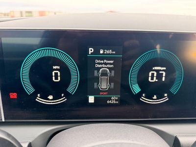 2025 Hyundai Tucson — photo 11 view
