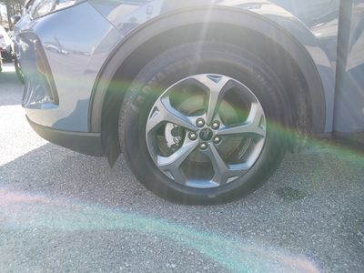 2025 Ford Escape — photo 10 view