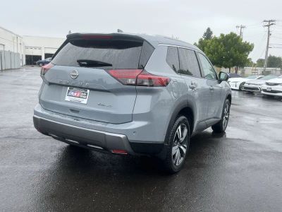 2025 Nissan Rogue — detail view