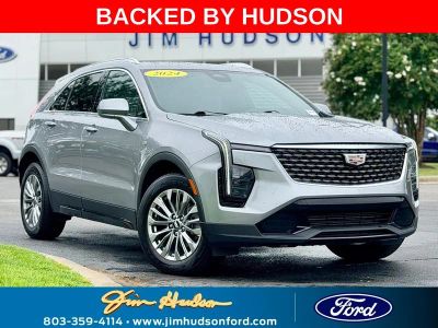 2024 Cadillac XT4 Premium Luxury NAVIGATION in Silver Metallic — front three-quarter view