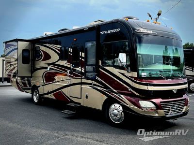 2011 Fleetwood Southwind — side profile view