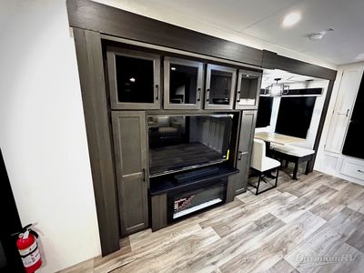 2026 Venture RV SportTrek Touring Edition - Photo 15