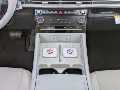 2026 Hyundai SANTA FE HYBRID — photo 18 view