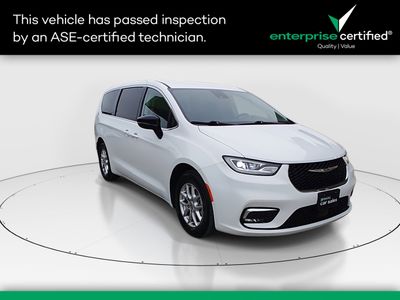 2024 Chrysler Pacifica - Photo 1