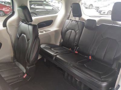2024 Chrysler Pacifica - Photo 15