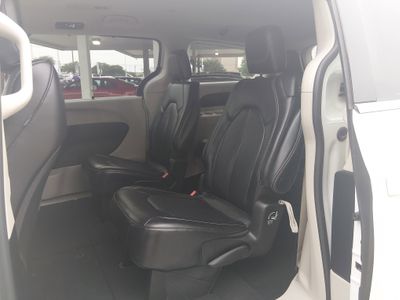 2024 Chrysler Pacifica - Photo 14