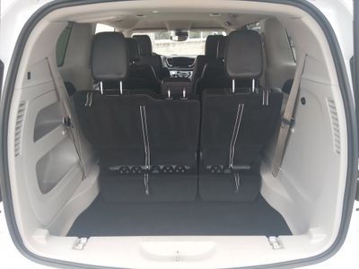 2024 Chrysler Pacifica - Photo 10