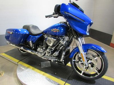 2025 Harley-Davidson FLHX - Street Glide - Photo 2