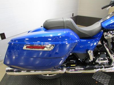 2025 Harley-Davidson FLHX - Street Glide - Photo 9