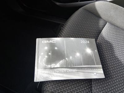 2024 GMC Terrain - Photo 19