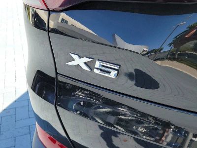 2021 BMW X5 — detail view