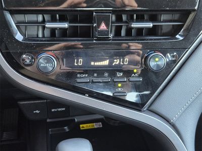 2024 Toyota Camry - Photo 13