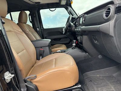2021 Jeep Gladiator — photo 10 view