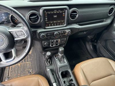 2021 Jeep Gladiator — photo 8 view