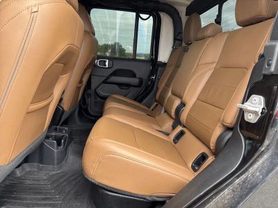 2021 Jeep Gladiator — photo 9 view