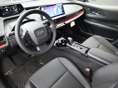 2025 Toyota Prius Plug-in Hybrid XSE Hatchback — photo 12 view