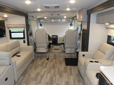 2026 Thor Motor Coach Luminate - Photo 6
