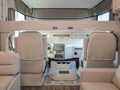 2026 Thor Motor Coach Resonate - Photo 15