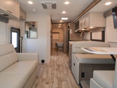 2026 Thor Motor Coach Resonate - Photo 5