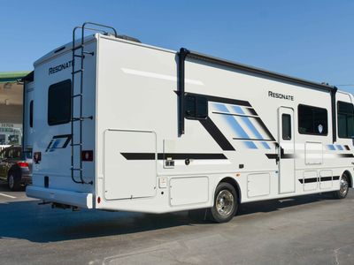 2026 Thor Motor Coach Resonate - Photo 4