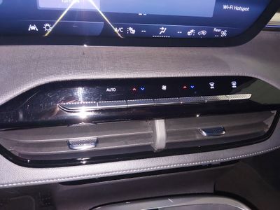 2025 Buick Enclave - Photo 16