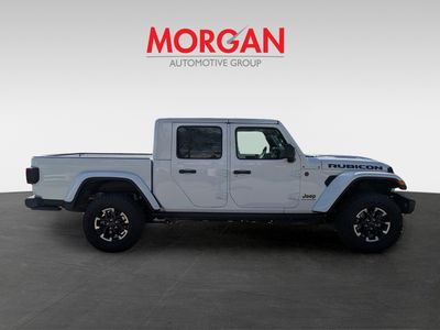2026 Jeep Gladiator — photo 8 view